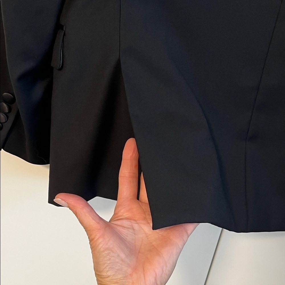 NWOT Calvin Klein 100% Wool Slim Fit Classic Black Blazer Satin Accent, Size 10 - Picture 8 of 12